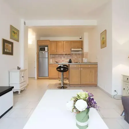 Apartman Modern On Rue D'antibes Cannes