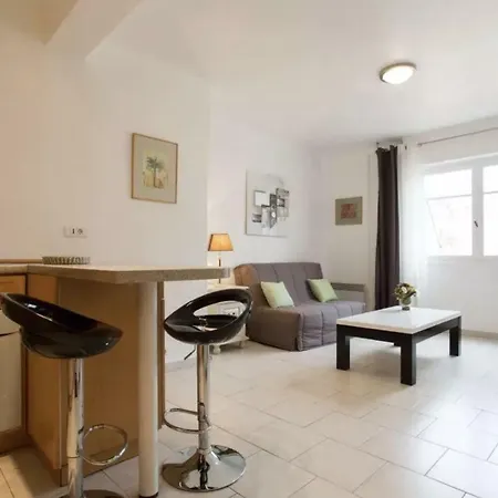Modern On Rue D'antibes Apartman